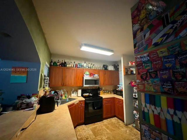 3 of 11 - 901 Sw 6th Court, Florida City, FL