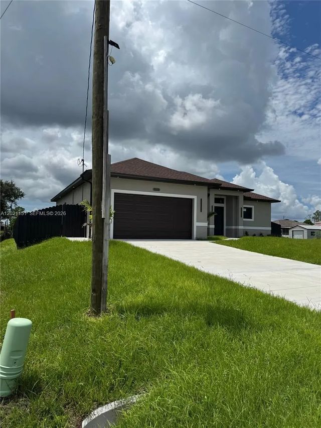 2 of 42 - 3115 2nd Street Sw, Lehigh Acres, FL