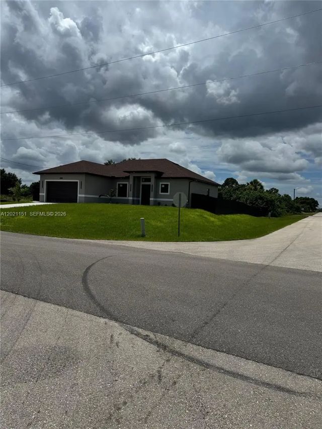 5 of 42 - 3115 2nd Street Sw, Lehigh Acres, FL