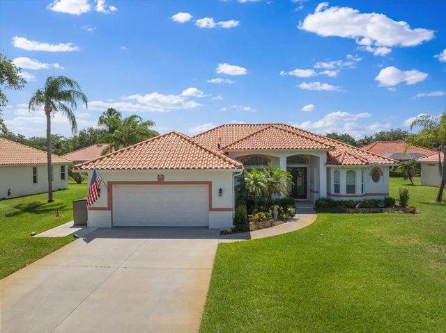 2 of 40 - 5828 Pine Ridge Circle, Vero Beach, FL
