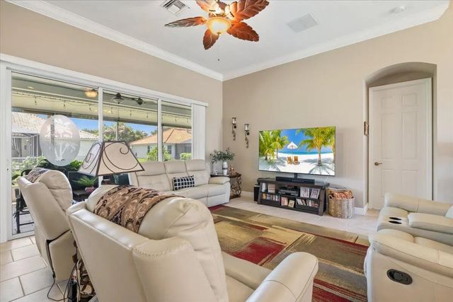 5 of 40 - 5828 Pine Ridge Circle, Vero Beach, FL