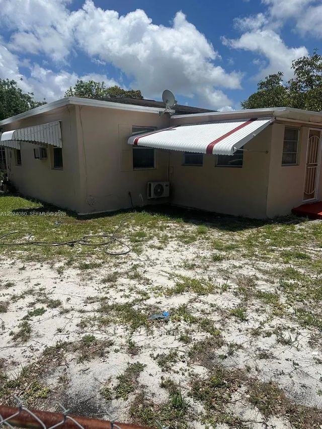 4 of 23 - 12555 Nw 10th Avenue, North Miami, FL
