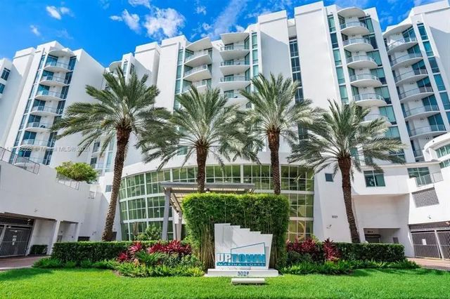 3029 Ne 188th Street, Aventura
