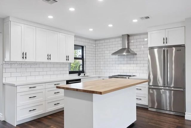 3 of 15 - 11901 Nw 23rd Street, Pembroke Pines, FL