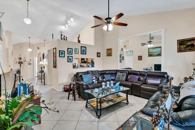 3 of 22 - 8072 Key West Lane, Boynton Beach, FL