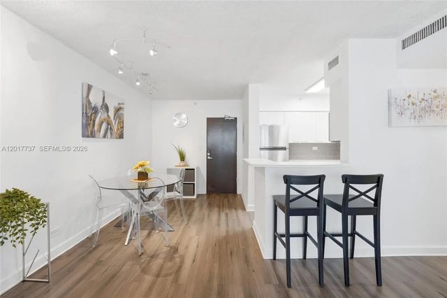 3 of 32 - 1500 Bay Road #666s, Miami Beach, FL