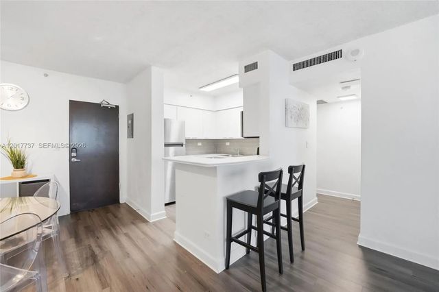 4 of 32 - 1500 Bay Road #666s, Miami Beach, FL