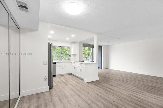 5 of 30 - 9091 Lime Bay Boulevard #304, Tamarac, FL