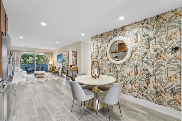 300 Galen Drive #306, Key Biscayne