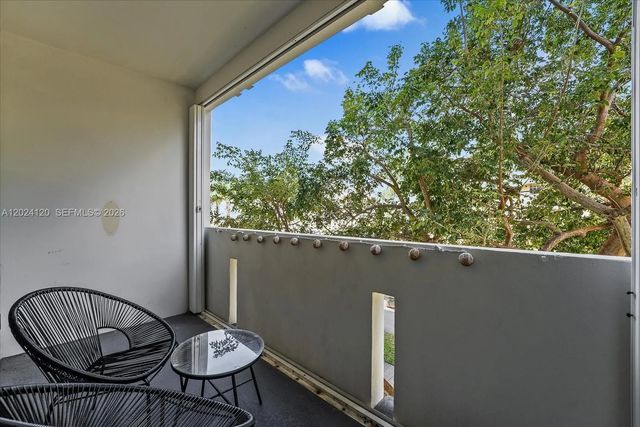 4 of 36 - 300 Galen Drive #306, Key Biscayne, FL