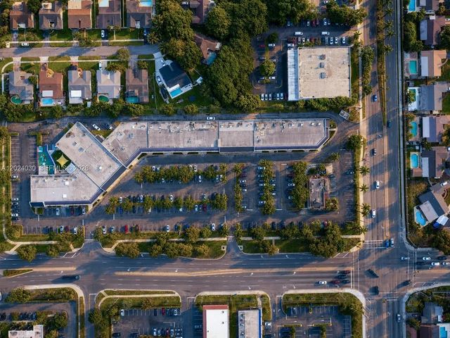 3 of 7 - 8919 Taft Street, Pembroke Pines, FL