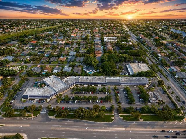 5 of 7 - 8919 Taft Street, Pembroke Pines, FL