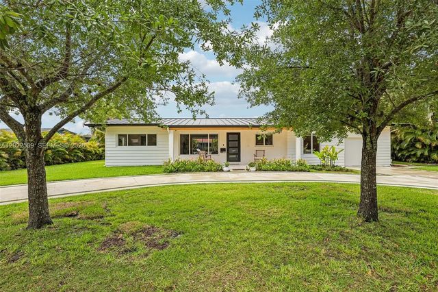 5620 Sw 63rd Court, South Miami