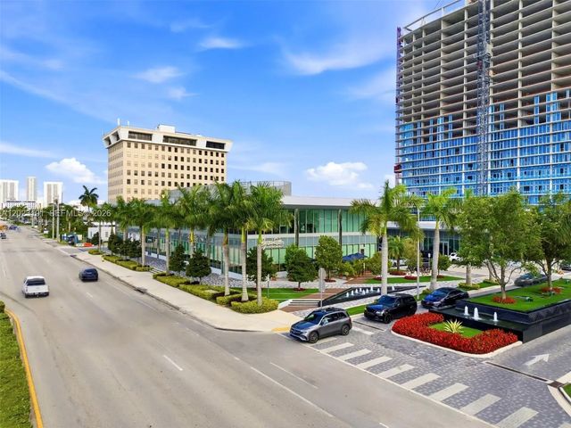 5 of 25 - 1006 E Hallandale Beach Boulevard #units 4-101, 4-102, 4-103, Hallandale Beach, FL