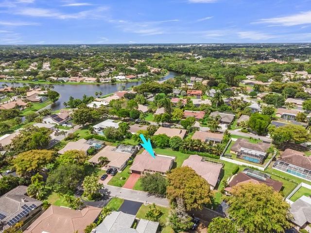 3 of 37 - 895 Nw 110th Lane, Coral Springs, FL