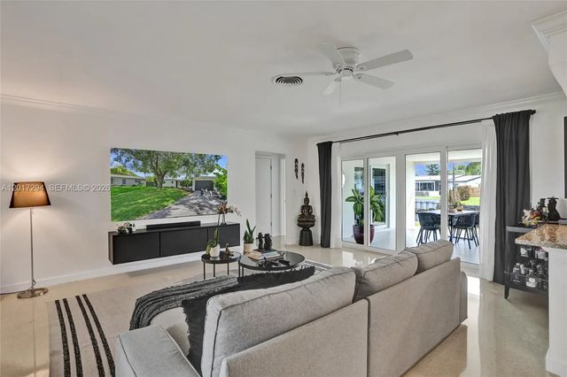 5 of 48 - 1821 Nw 33rd Court, Oakland Park, FL