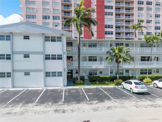 3133 S Ocean Drive #318, Hallandale Beach