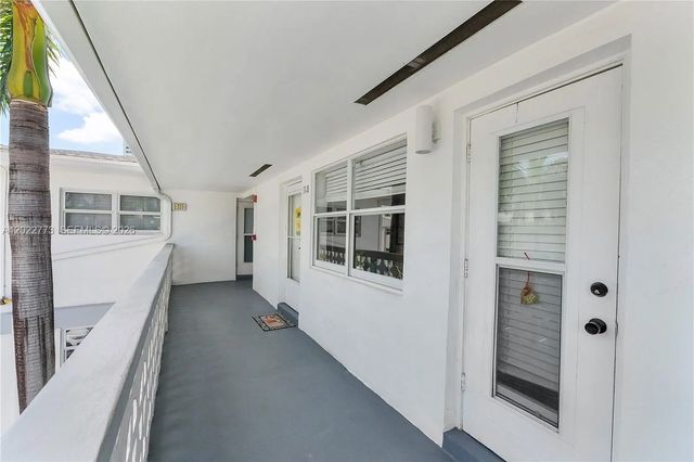 3 of 32 - 3133 S Ocean Drive #318, Hallandale Beach, FL