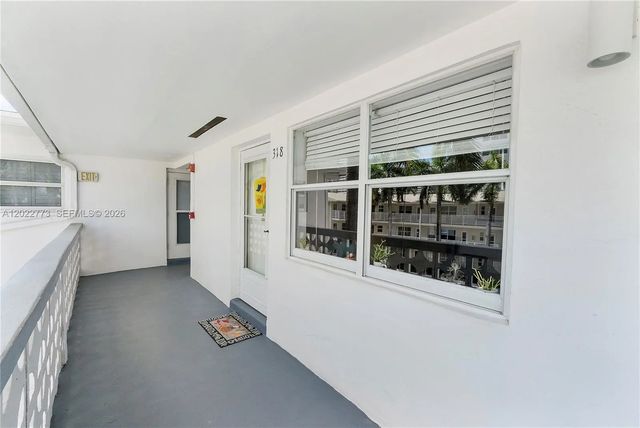 4 of 32 - 3133 S Ocean Drive #318, Hallandale Beach, FL