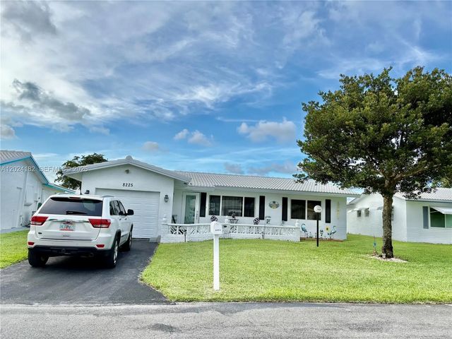 8225 Nw 12th Court, Plantation