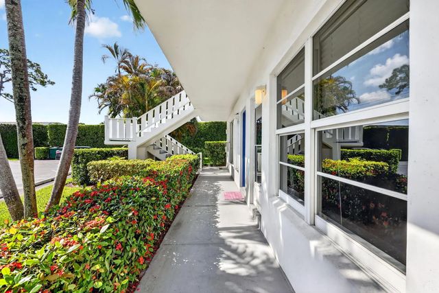 3 of 40 - 2929 Se Ocean Boulevard #m4, Stuart, FL