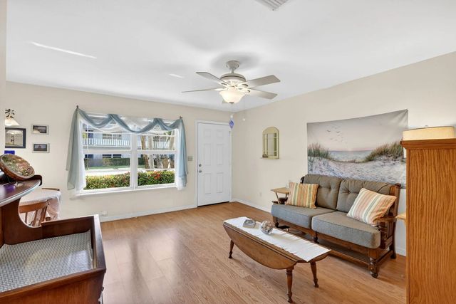 5 of 40 - 2929 Se Ocean Boulevard #m4, Stuart, FL
