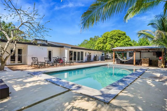 2 of 37 - 19755 Sw 241st Terrace, Homestead, FL
