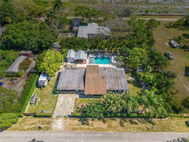 3 of 37 - 19755 Sw 241st Terrace, Homestead, FL
