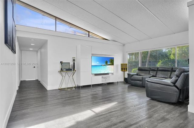 5 of 37 - 19755 Sw 241st Terrace, Homestead, FL