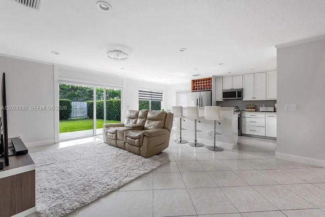 4 of 43 - 6256 Lansdowne Circle, Boynton Beach, FL