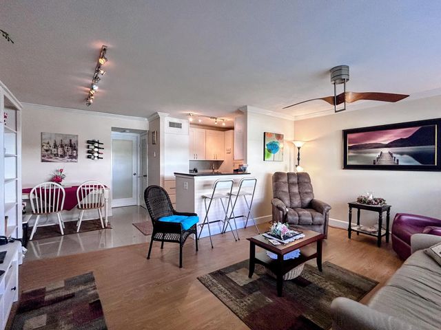 2 of 38 - 638 Snug Harbor Drive #e6, Boynton Beach, FL