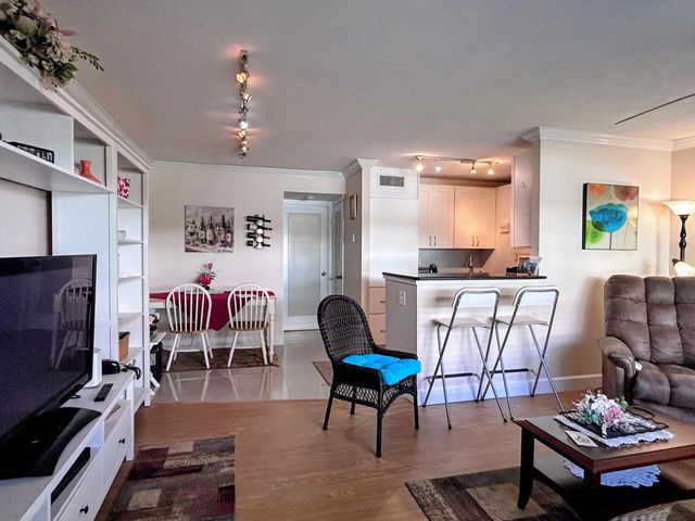 3 of 38 - 638 Snug Harbor Drive #e6, Boynton Beach, FL