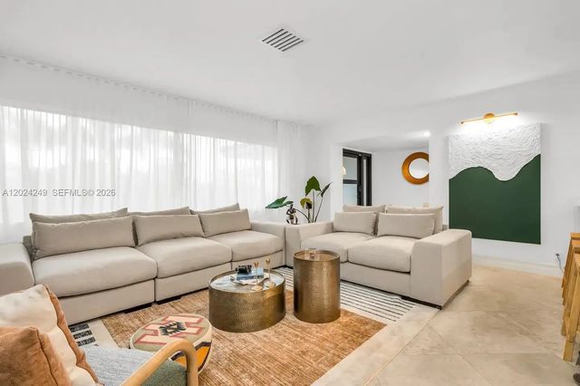 5 of 41 - 5250 Ne 15th Avenue, Fort Lauderdale, FL