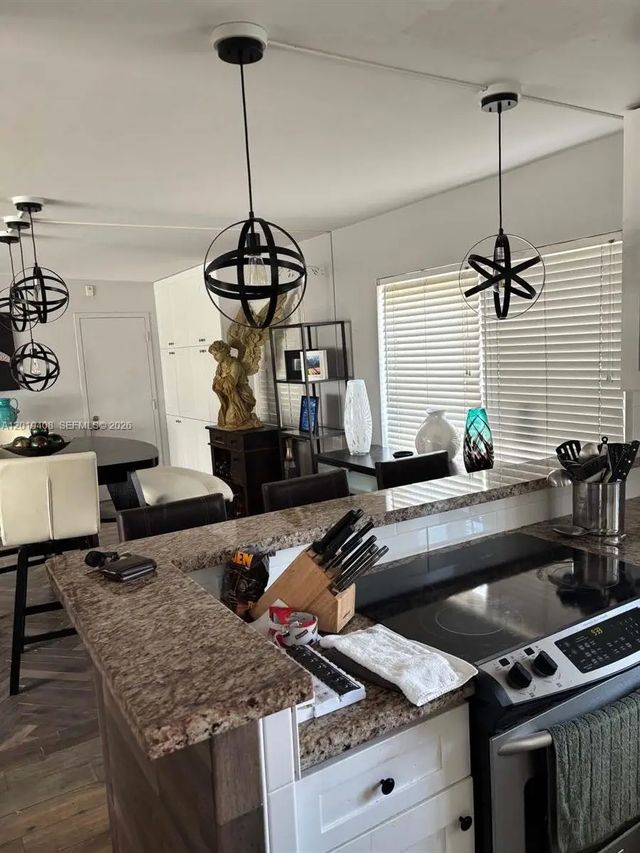 3 of 23 - 720 Bayshore Drive #301, Fort Lauderdale, FL
