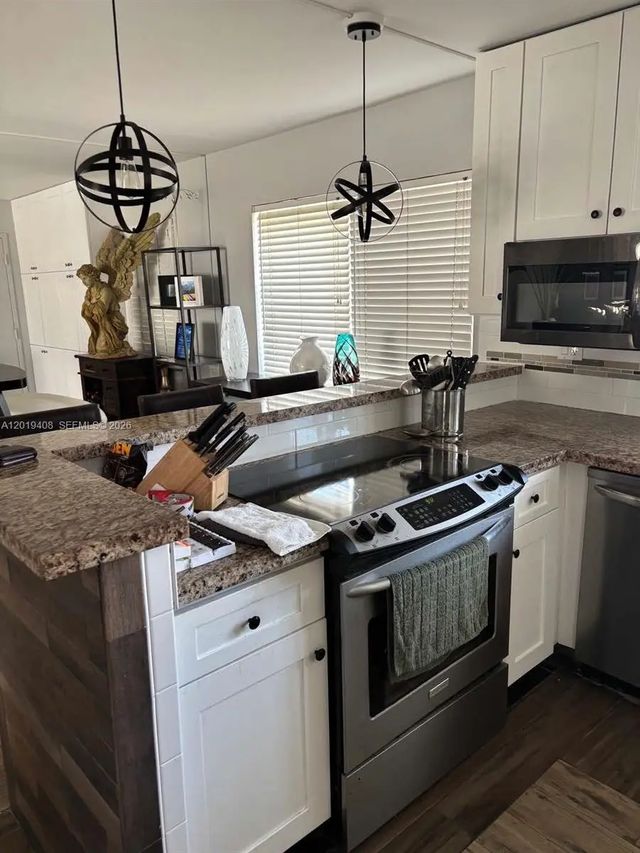 4 of 23 - 720 Bayshore Drive #301, Fort Lauderdale, FL