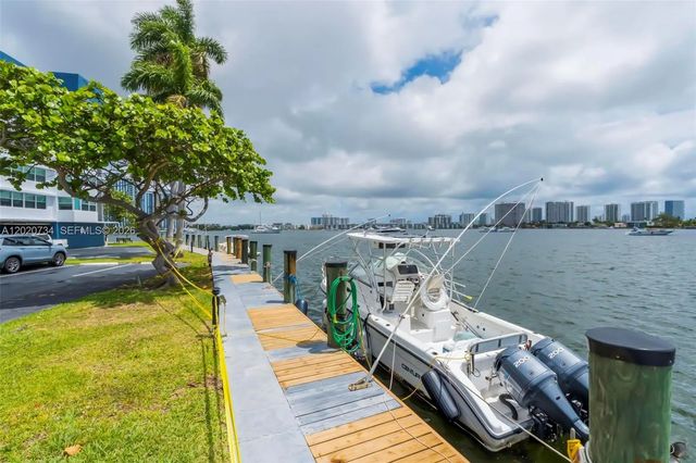 2 of 54 - 16558 Ne 26th Avenue #3h, North Miami Beach, FL