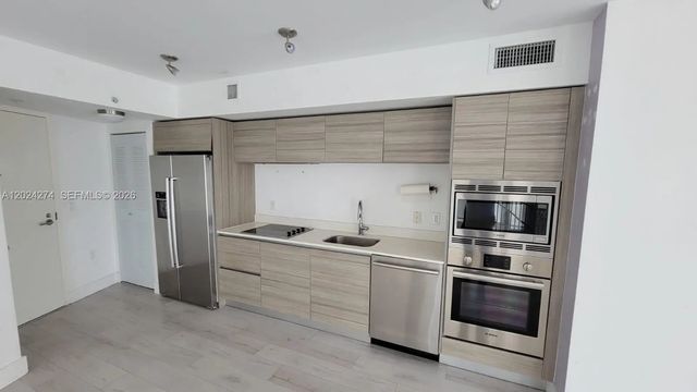 3 of 27 - 6620 Indian Creek Drive #104, Miami Beach, FL