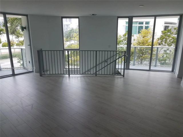 5 of 27 - 6620 Indian Creek Drive #104, Miami Beach, FL