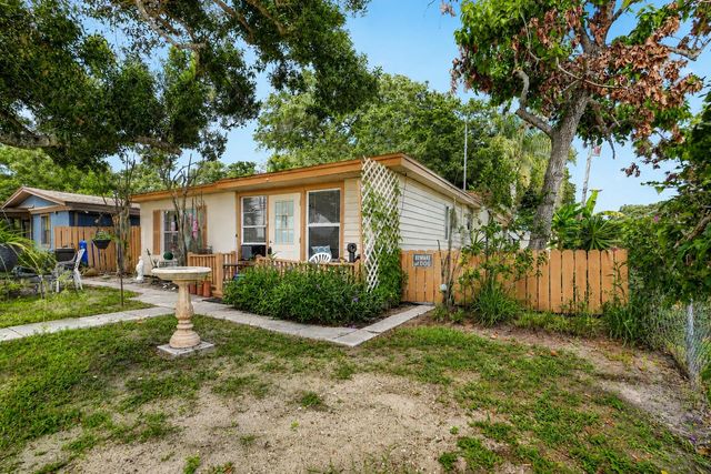 3 of 22 - 2666 12th Avenue, Vero Beach, FL