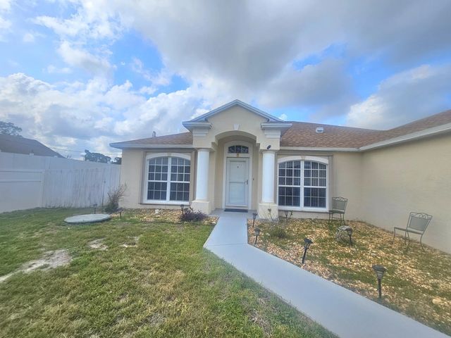 4 of 31 - 589 Nw Fairfax Avenue, Port St. Lucie, FL