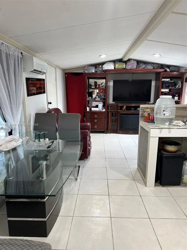 3 of 26 - 625 N Quebrada, Clewiston, FL