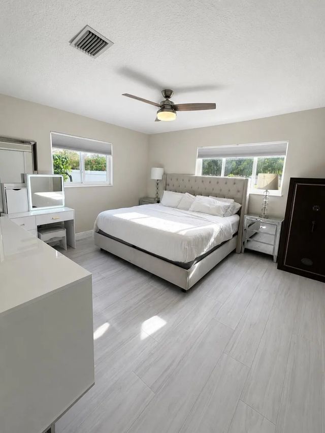 5 of 10 - 460 Sw 55th Avenue, Plantation, FL