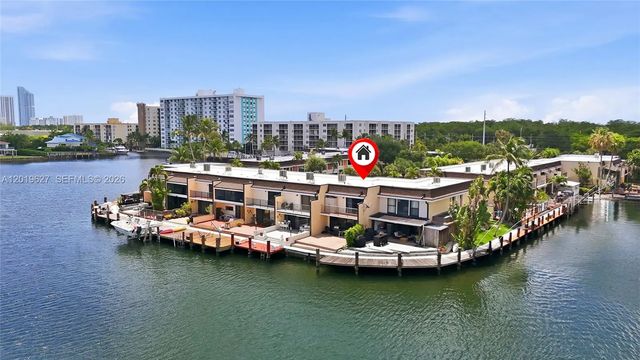 2757 Ne 165th Terrace #28, North Miami Beach