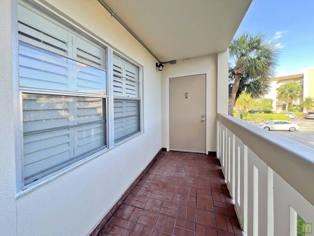 3 of 58 - 1901 Bermuda Circle #m2, Coconut Creek, FL