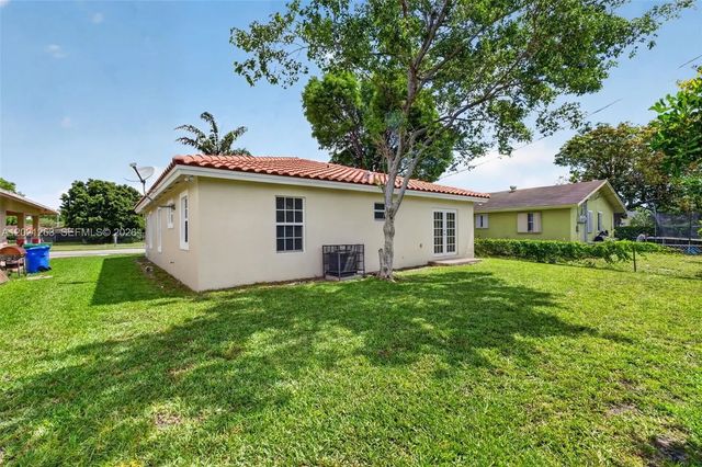 2 of 50 - 2620 Nw 15th Street, Fort Lauderdale, FL