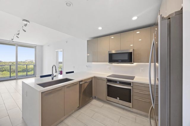 2000 Metropica Way #802, Sunrise