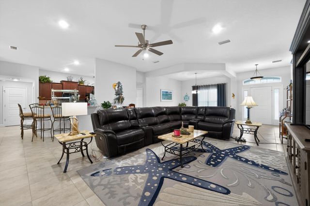 3 of 26 - 1858 Sw Mackenzie Street, Port St. Lucie, FL