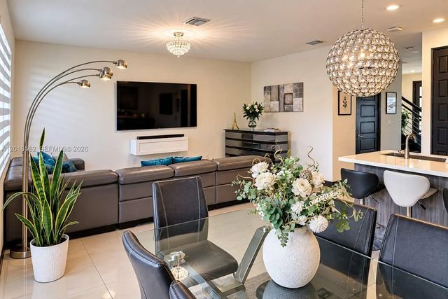 2 of 35 - 16012 Nw 91st Court, Miami Lakes, FL