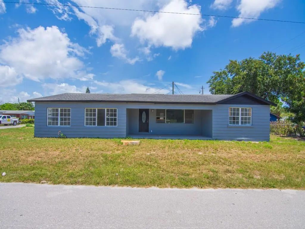 2556 44th Street, Vero Beach