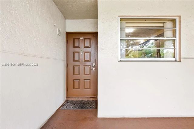 2 of 92 - 9501 Seagrape Drive #102, Davie, FL